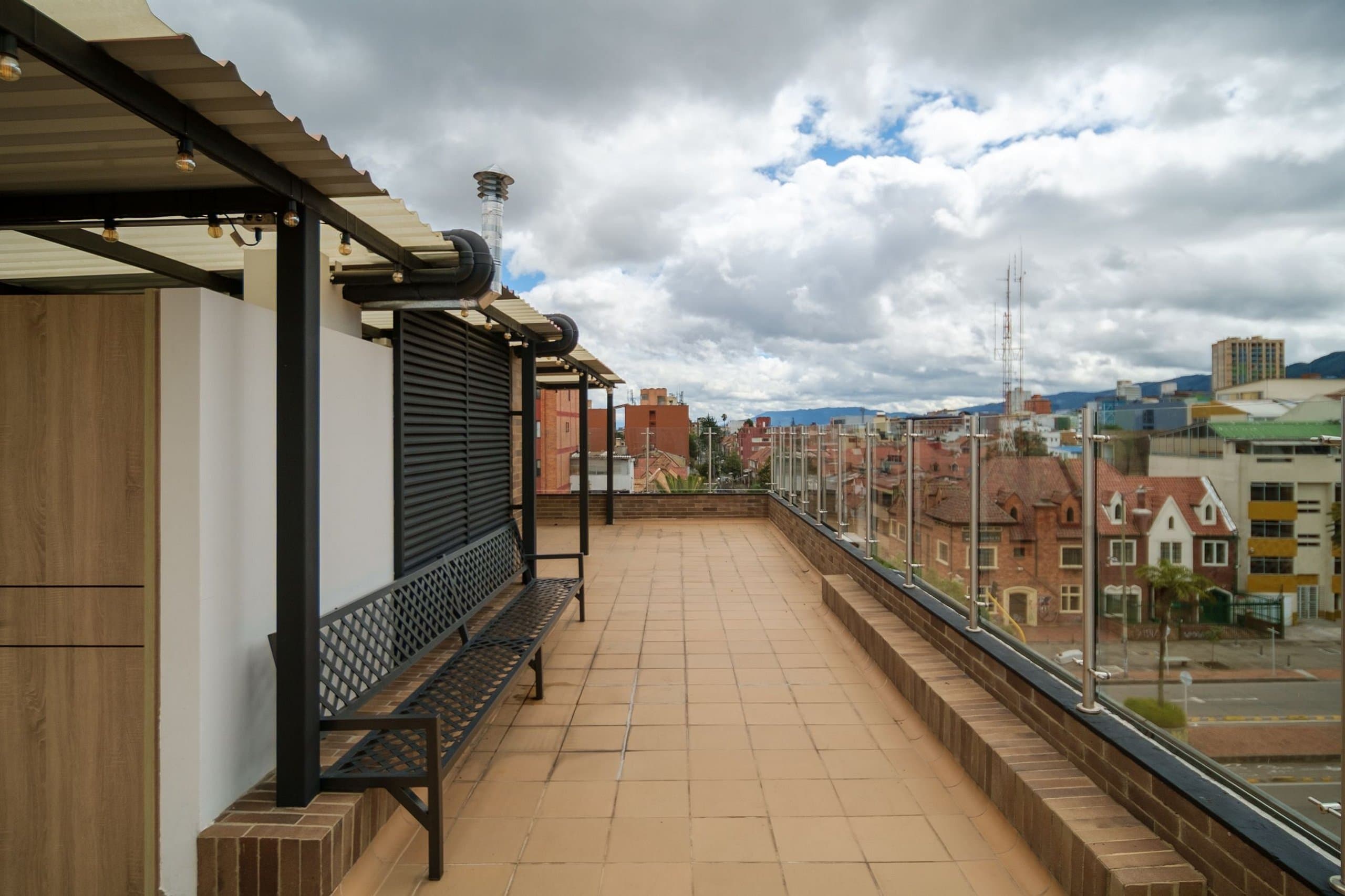 Vista 3 de Edificio Atardecer 57 x Ahead