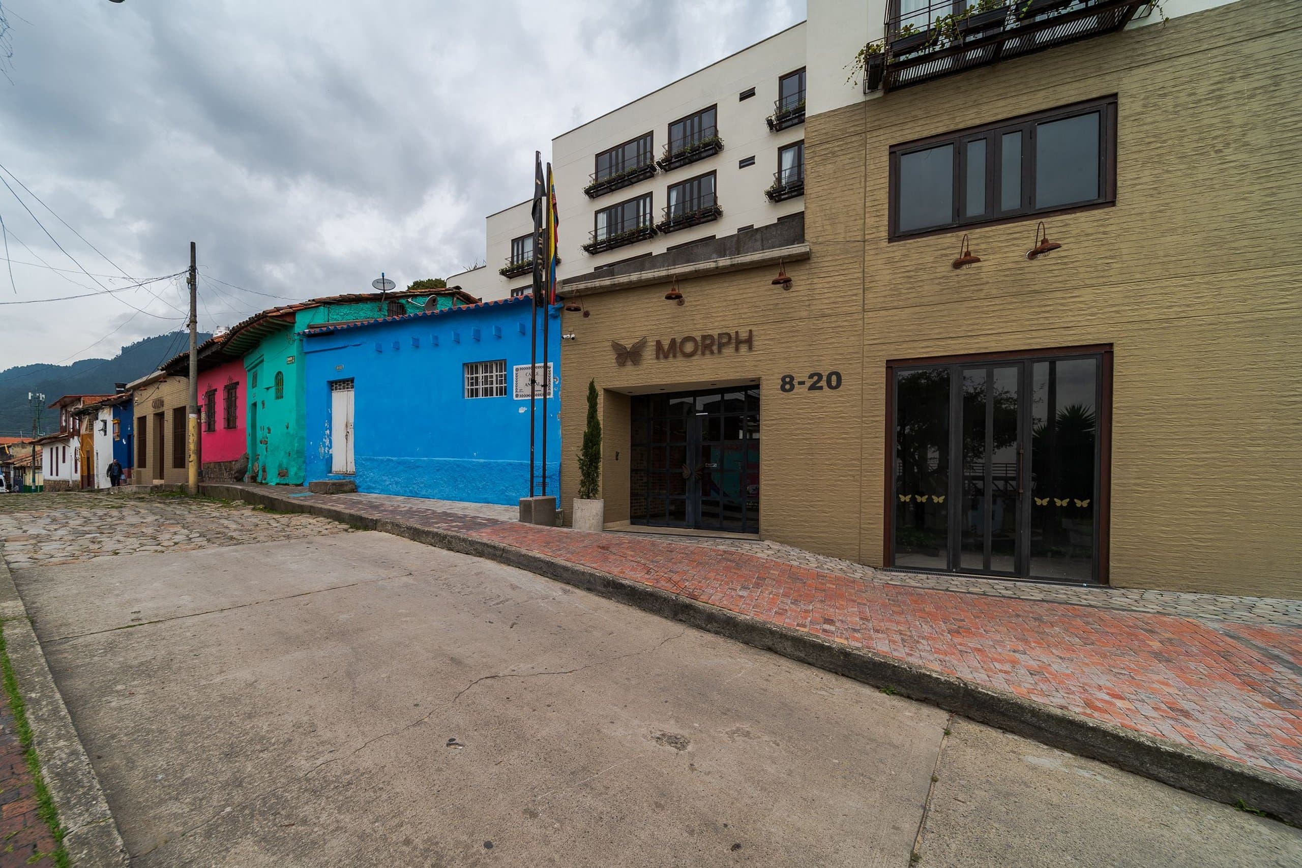 Vista 3 de La Primera - Morph x Ahead